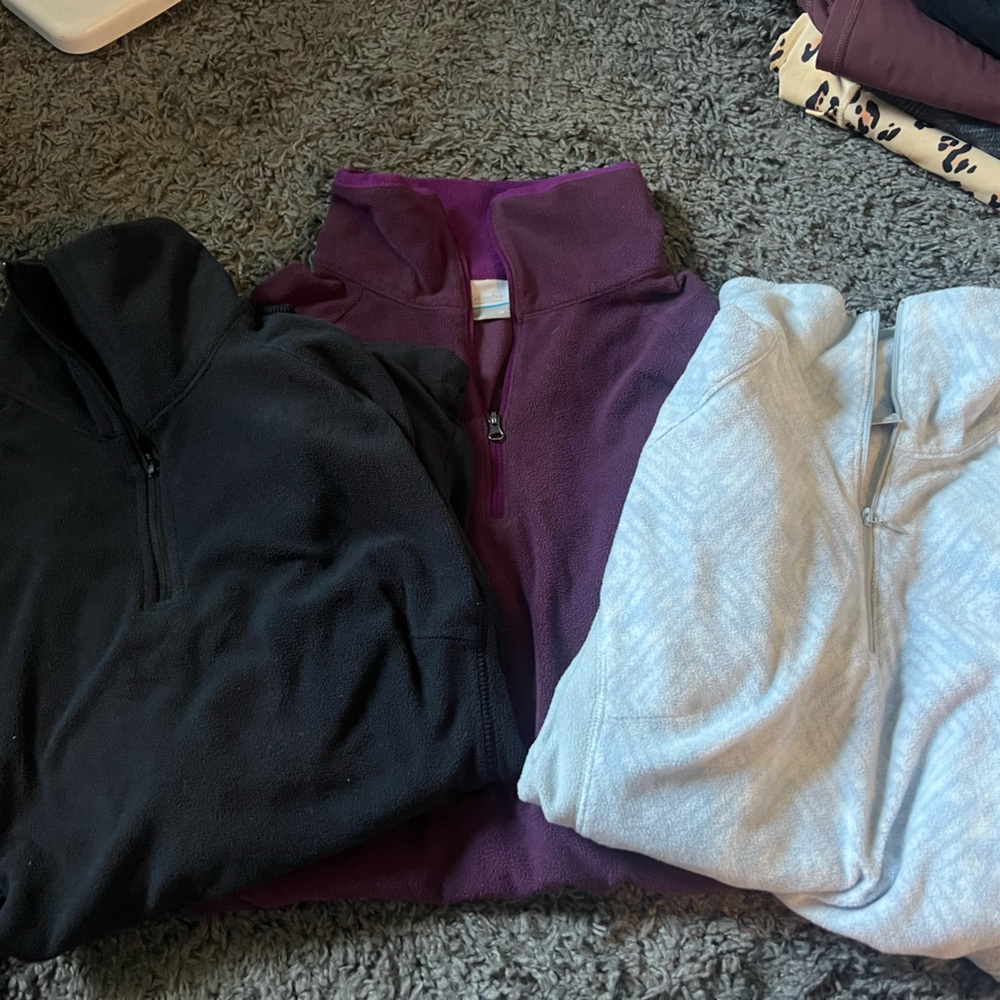 Bundle of 3 Columbia Pullover Sweatshirts